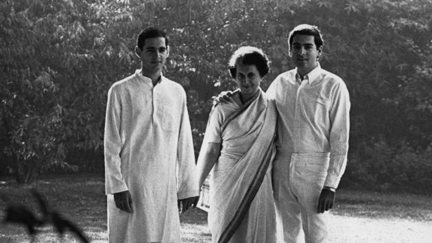 Prime Minister Indira Gandhi with her sons Rajiv and Sanjay, in the lawns of their Delhi residency in 1967. Known for her controversial legacy in Indian politics and absolute centralization of power, she grew into a political figure despised by many, eventually leading to her assassination by her Sikh bodyguards on October 31, 1984. Till date, she remains the only woman to helm the role of India’s Prime Minister. (Terry Fincher / Getty Images)
