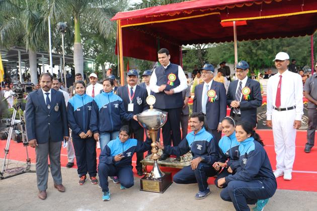Chief minister Devendra Fadnavis felicitated winners of various events at the valedictory function of the 66th All-India Police Wrestling Cluster Championship on Tuesday.(HT PHOTO)