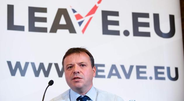 British businessman Arron Banks taking part in a press briefing by the "Leave.EU" campaign group in central London on November 18, 2015. (AFP File Photo) British businessman Arron Banks taking part in a press briefing by the "Leave.EU" campaign group in central London on November 18, 2015. (AFP File Photo)