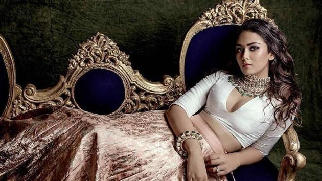 Mira Rajput knows the right poses for magazine covers already. (Instagram) Mira Rajput knows the right poses for magazine covers already. (Instagram)