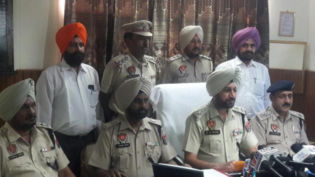 Two accused, Ravinderpal Singh aka Raju of Patiala and Gursewak Singh aka Banti of Chandigarh are still absconding. (HT Photo) Two accused, Ravinderpal Singh aka Raju of Patiala and Gursewak Singh aka Banti of Chandigarh are still absconding. (HT Photo)