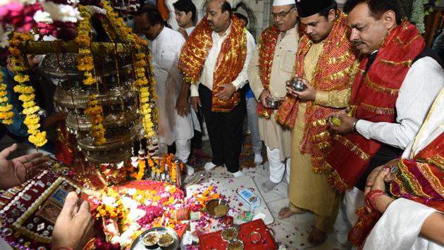 photos-phool-walon-ki-sair-a-200-year-old-walk-that-unites-delhi