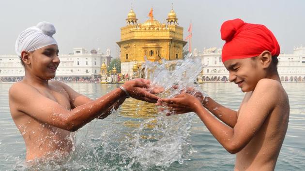 Gurpurab is one of the most sacred festivals in Sikhism and is celebrated with fervour by Sikhs across the world. (Sameer Sehgal /HT)