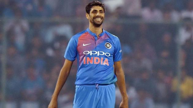 Ashish Nehra ended up with cake all over his face in his retirement party. (PTI) Ashish Nehra ended up with cake all over his face in his retirement party. (PTI)