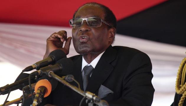 Zimbabwean President Robert Muagbe addresses mourners at the Heroes Acre in Harare on Nov. 1, 2017. (AP) Zimbabwean President Robert Muagbe addresses mourners at the Heroes Acre in Harare on Nov. 1, 2017. (AP)