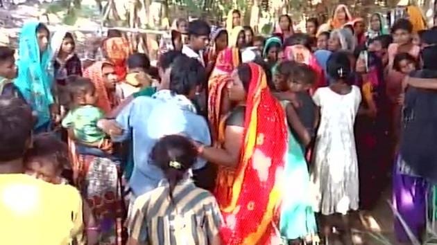 People gather at Hajipur in Vaishali where nine drowned in river Ganga on November 5, 2017. (ANI/Twitter) People gather at Hajipur in Vaishali where nine drowned in river Ganga on November 5, 2017. (ANI/Twitter)