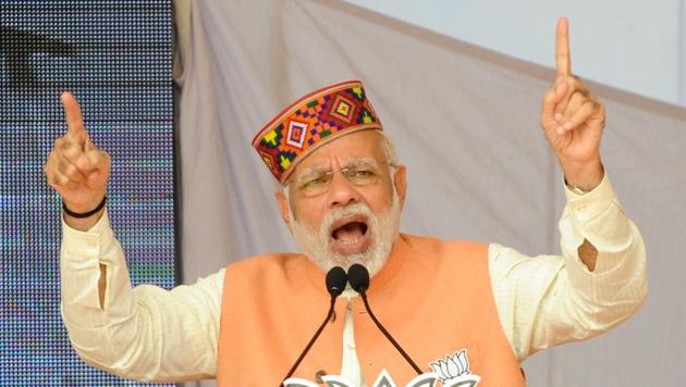 PM Narendra Modi addresses a rally in Una in Himachal Pradesh. (Anil Dayal/Hindustan Times) PM Narendra Modi addresses a rally in Una in Himachal Pradesh. (Anil Dayal/Hindustan Times)