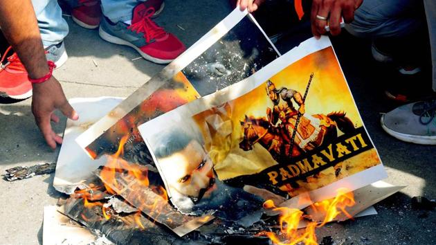 Members of Karni Sena burn posters of the film Padmavati in Jaipur.(HT File Photo) Members of Karni Sena burn posters of the film Padmavati in Jaipur.(HT File Photo)