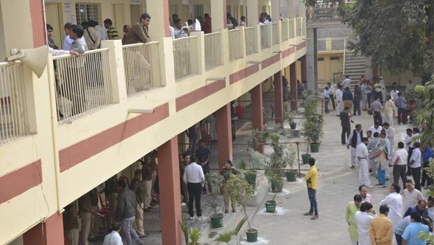 There was heavy rush at the nomination centres on Monday. (Sakib Ali/HT Photo) There was heavy rush at the nomination centres on Monday. (Sakib Ali/HT Photo)
