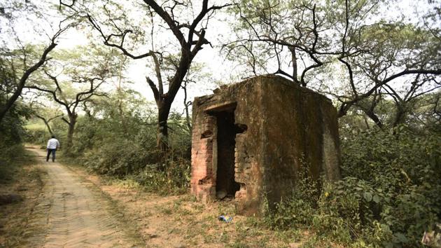 Hidden in the ridge, and away from public view, the Malcha Mahal now lies in ruins. The Earth station is situated next to the Mahal — a hunting lodge constructed by Feroz Shah Tughlaq in the late 14th century. (Sanchit Khanna / HT Photo) Hidden in the ridge, and away from public view, the Malcha Mahal now lies in ruins. The Earth station is situated next to the Mahal — a hunting lodge constructed by Feroz Shah Tughlaq in the late 14th century. (Sanchit Khanna / HT Photo)