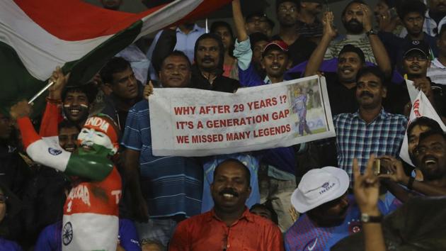 Fans eagerly waited for the match to start and after an inspection at 9 pm, toss was scheduled for 9:15 pm. (AP)
