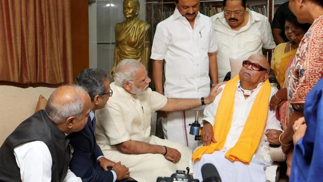 Prime Minister Narendra Modi visiting the ailing DMK President M Karunanidhi, Chennai, November 6, 2017(PTI)