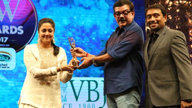 Magalir Mattum actor Jyothika was honoured at the JFW Awards 2017 in Chennai.