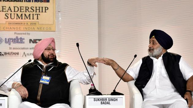 Sukhbir Singh Badal, former deputy CM and Punjab chief minister Captain Amarinder Singh in a discussion with Sonia Singh (not pictured) at the Hindustan Times Leadership Summit last year. (Arun Sharma/HT PHOTO)