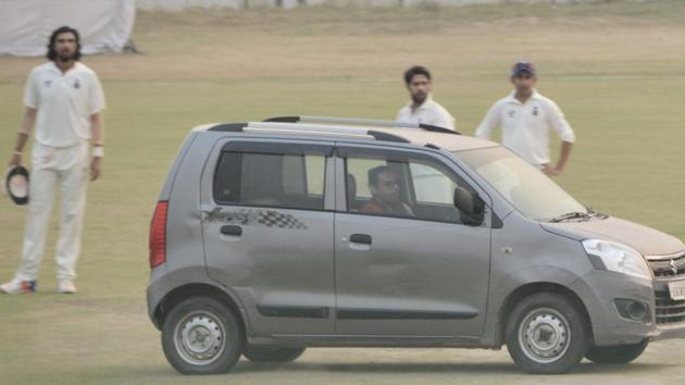 The Delhi vs Uttar Prades game in Palam was halted for a few minutes after a car was driven on to the middle of the cricket pitch and this has highlighted the antipathy of the Board of Control for Cricket in India towards domestic cricket.((Kamesh Srinivsan/The Hindu))