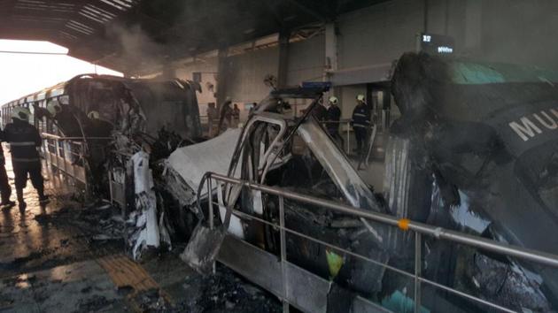 Fire broke out at 5.20am on Thursday in a monorail train and was brought under control in 40 minutes.(Photo Courtesy: Mumbai Fire Brigade)