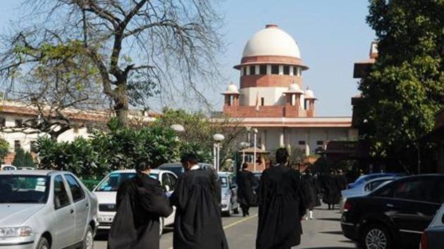 The source of the controversy that is roiling the country’s top court, and forcing judges and lawyers to take sides, is a case filed by the Prasad Education Trust seeking relief from a government order barring it from admitting students to its medical college in 2017-18 and 2018-19(Pradeep Gaur/Mint File Photo)