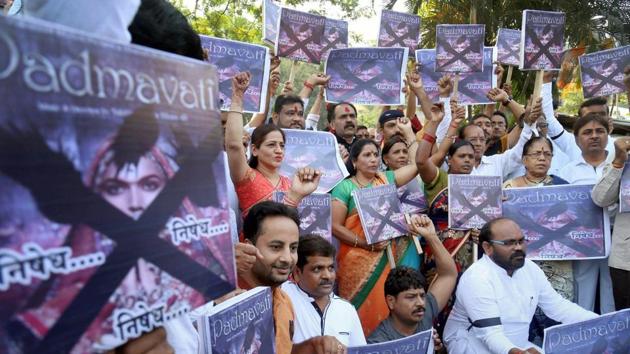 Rajasthan Rajput Parishad activists protest against filmaker Sanjay Leela Bhansali's upcoming movie Padmavati in Mumbai on Friday. Hundreds of people associated with various community organisations on Thursday took out a morcha in Mumbai demanding a ban on Padmavati.(PTI)