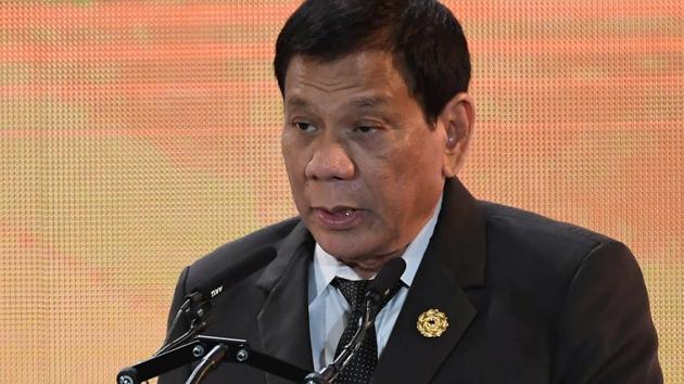 Philippine President Rodrigo Duterte speaks during the APEC CEO Summit, taking place ahead of the Asia-Pacific Economic Cooperation (APEC) leaders summit in the central Vietnamese city of Danang November 9, 2017. (REUTERS) Philippine President Rodrigo Duterte speaks during the APEC CEO Summit, taking place ahead of the Asia-Pacific Economic Cooperation (APEC) leaders summit in the central Vietnamese city of Danang November 9, 2017. (REUTERS)