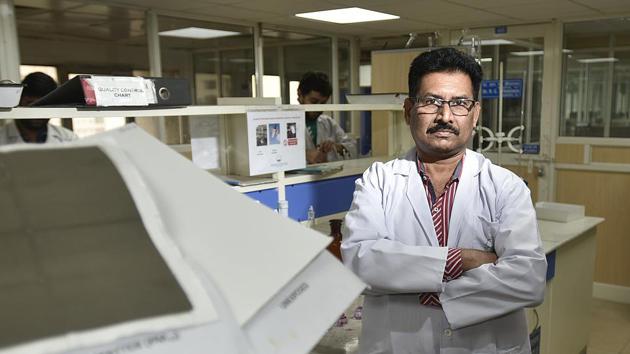 M Satheesh Kumar, a scientist at the Central Pollution Control Board says ‘Adults may not change their ways, but if we can teach kids, then the future will be fine.’ (Raj K Raj / HT Photo) M Satheesh Kumar, a scientist at the Central Pollution Control Board says ‘Adults may not change their ways, but if we can teach kids, then the future will be fine.’ (Raj K Raj / HT Photo)