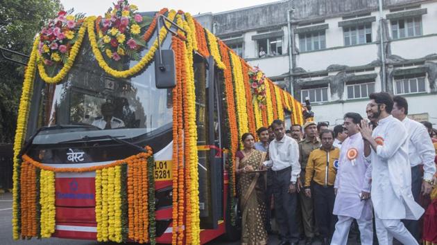 Yuva Sena chief Aaditya Thackeray launched the buses at Wadala depot on Friday. (Pratik Chorge/HT Photo) Yuva Sena chief Aaditya Thackeray launched the buses at Wadala depot on Friday. (Pratik Chorge/HT Photo)