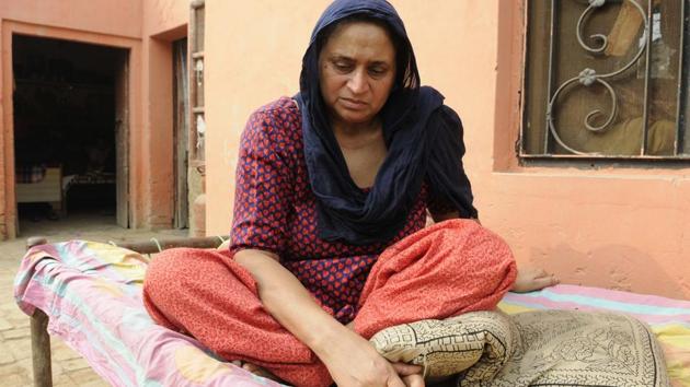 Gurbaksh Kaur, back from Saudi Arabia, at her home in Fateh Garhi Khan village near Rahon in SBS Nagar district.(Keshav Singh/HT)