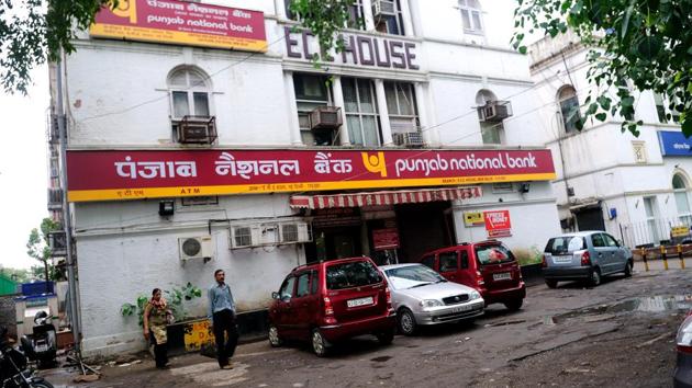 According to rating agency ICRA, just five public sector banks – State Bank, Bank of Baroda, Bank of India, Punjab National Bank and IDBI Bank – account for 47% of the bad loans in the system, which are now in the region of Rs 9-10 lakh crore.(Pradeep Gaur/Mint File Photo)
