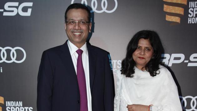 Sanjeev Goenka with wife Preeti. The inaugural edition of the Indian Sports Honours was organised by Goenka and Kohli. (Ht Photo)