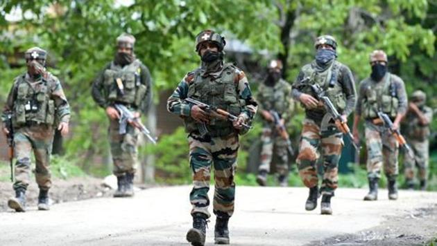 Army personnel conduct a patrol during an operation against militants in Kashmir. (AFP file photo / Representative) Army personnel conduct a patrol during an operation against militants in Kashmir. (AFP file photo / Representative)