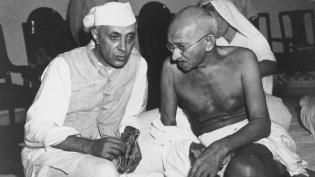 Mahatma Gandhi and Jawaharlal Nehru in conversation at the All-India Congress committee meeting at Bombay. Under the apprenticeship of Gandhi, Nehru emerged a strong leader and the architect of the modern Indian-nation state. (Central Press / Getty Images) Mahatma Gandhi and Jawaharlal Nehru in conversation at the All-India Congress committee meeting at Bombay. Under the apprenticeship of Gandhi, Nehru emerged a strong leader and the architect of the modern Indian-nation state. (Central Press / Getty Images)