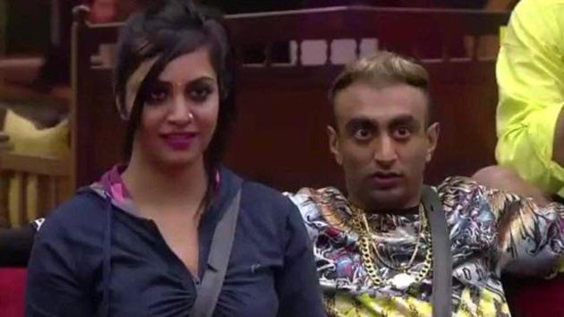 Arshi Khan and Akash Dadlani had a showdown on Bigg Boss 11’s Thursday episode. Arshi Khan and Akash Dadlani had a showdown on Bigg Boss 11’s Thursday episode.