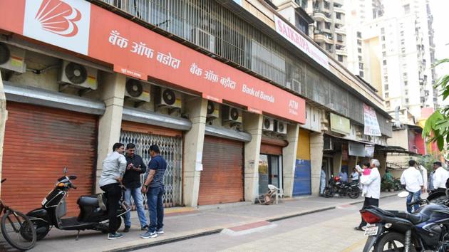 The tunnel ended at the Bank of Baroda’s Sanpada branch.(Bachchan Kumar/ HT)