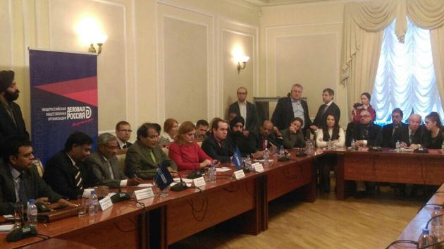 Commerce and industry minister Suresh Prabhu at the business roundtable with Russian and Indian Business community in Moscow. (@sureshpprabhu/Twitter) Commerce and industry minister Suresh Prabhu at the business roundtable with Russian and Indian Business community in Moscow. (@sureshpprabhu/Twitter)