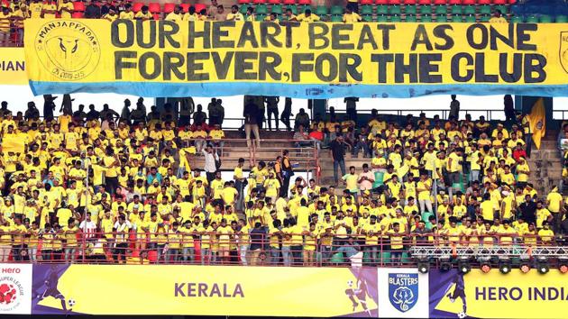 Fan's before the start of the opening ceremony of the Indian Super League held at the Jawaharlal Nehru Stadium in Kochi.  (ISL / SPORTZPICS) 