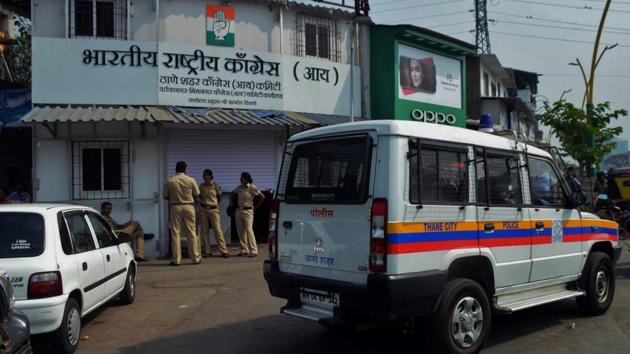 The anti -corruption bureau raided corporator Vikrant Chavan's Thane office on Friday. (Praful Gangurde) The anti -corruption bureau raided corporator Vikrant Chavan's Thane office on Friday. (Praful Gangurde)