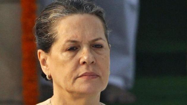 Sonia Gandhi taken ill at Shimla, shifted to Delhi | Latest News India ...