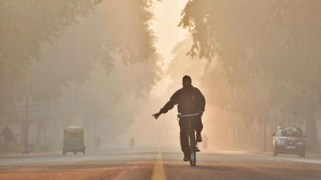 Delhi woke up to the brightest morning in a while on Saturday. (Sanchit Khanna/HT) Delhi woke up to the brightest morning in a while on Saturday. (Sanchit Khanna/HT)