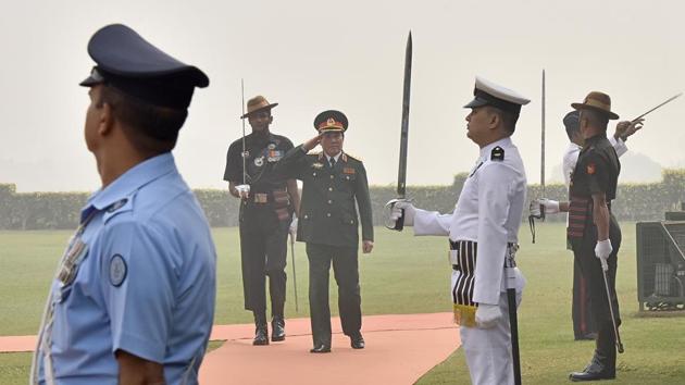 Chief of General Political Department, Vietnam People’s Army Sr Lt General Luong Cuong inspects a guard of honour at South Block lawns, in New Delhi on November 13, 2017. (Sonu Mehta / HT Photo) Chief of General Political Department, Vietnam People’s Army Sr Lt General Luong Cuong inspects a guard of honour at South Block lawns, in New Delhi on November 13, 2017. (Sonu Mehta / HT Photo)