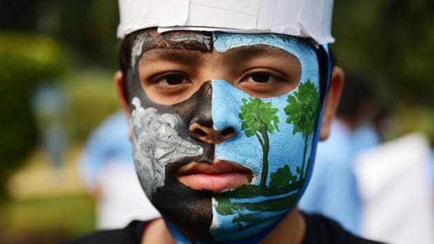 Students from various schools participated in a rally organized by the UN Information Centre for India and Bhutan at Nehru Park expressing fear over alarming levels of air pollution, in New Delhi on November 15, 2017. (Sanchit Khanna / HT Photo) Students from various schools participated in a rally organized by the UN Information Centre for India and Bhutan at Nehru Park expressing fear over alarming levels of air pollution, in New Delhi on November 15, 2017. (Sanchit Khanna / HT Photo)