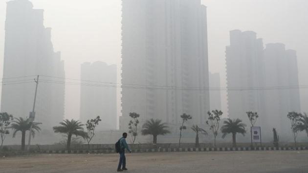 A man walks through smog on the outskirts of Delhi. Pollution and smoking are the two main causes of chronic obstructive pulmonary disease. (Cathal McNaughton / Reuters) A man walks through smog on the outskirts of Delhi. Pollution and smoking are the two main causes of chronic obstructive pulmonary disease. (Cathal McNaughton / Reuters)