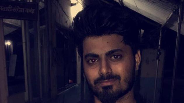 Aman, in his twenties, was walking towards his home in Bhandup, when he heard the cries of a child in an autorickshaw parked along the road. (HT) Aman, in his twenties, was walking towards his home in Bhandup, when he heard the cries of a child in an autorickshaw parked along the road. (HT)