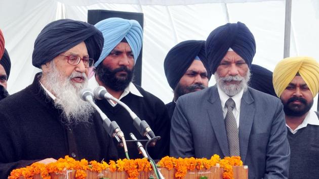 Parkash Singh Badal during a faction at Rakhra village in Patiala on Sunday . (Bharat Bhushan/HT)