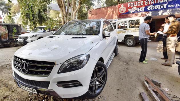 According to the Ministry Transport and Highways website, the car HR 26 CM 0006 (above), is owned by Sandhya Singh. (Sanjeev Verma/HT Photo) According to the Ministry Transport and Highways website, the car HR 26 CM 0006 (above), is owned by Sandhya Singh. (Sanjeev Verma/HT Photo)