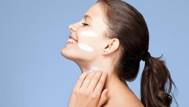 Many people think that oily skin doesn’t require moisturising. However, every skin type needs a moisturiser. (Shutterstock) Many people think that oily skin doesn’t require moisturising. However, every skin type needs a moisturiser. (Shutterstock)