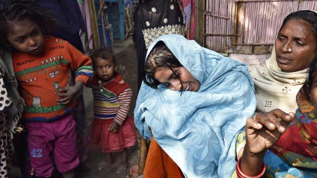 Jyoti (center), mother of the four-year-old girl Devika who was killed in a road accident on Sunday, is still in shock and wails remembering her youngest child. (Sanjeev Verma/HT Photo) Jyoti (center), mother of the four-year-old girl Devika who was killed in a road accident on Sunday, is still in shock and wails remembering her youngest child. (Sanjeev Verma/HT Photo)