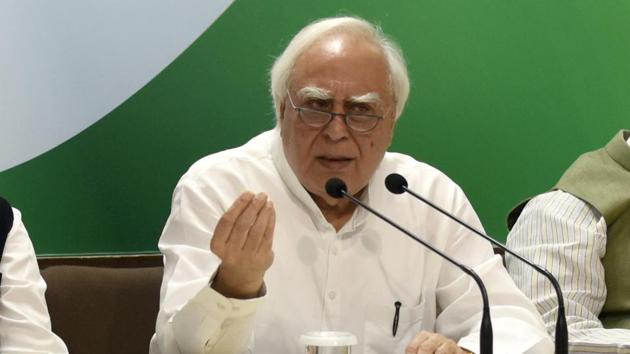 Congress leader Kapil Sibal addressing the media at AICCI, Akbar Road in New Delhi, on November 1, 2017. (HT File Photo) Congress leader Kapil Sibal addressing the media at AICCI, Akbar Road in New Delhi, on November 1, 2017. (HT File Photo)