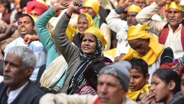 Thousands of farmers from across India gathered in the nation’s capital for a two-day demonstration starting Monday to press demands for fair crop prices and loan waivers, returning the spotlight to the prevailing agrarian distress. (Sanchit Khanna / HT Photo)