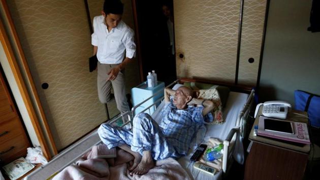 Photos: Japan’s dying elderly seek care at home | Hindustan Times