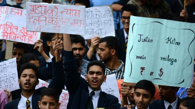 District court bar association had passed a resolution that none of its member will plead case of the accused in the Kotkhai rape and murder case, which sent shock waves across Himachal Pradesh. (HT File) District court bar association had passed a resolution that none of its member will plead case of the accused in the Kotkhai rape and murder case, which sent shock waves across Himachal Pradesh. (HT File)