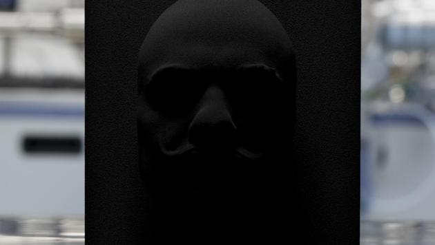 Vantablack reflects more than 99% of the light that hits its surface. (Vantablack/Surreynanosystems.com) Vantablack reflects more than 99% of the light that hits its surface. (Vantablack/Surreynanosystems.com)